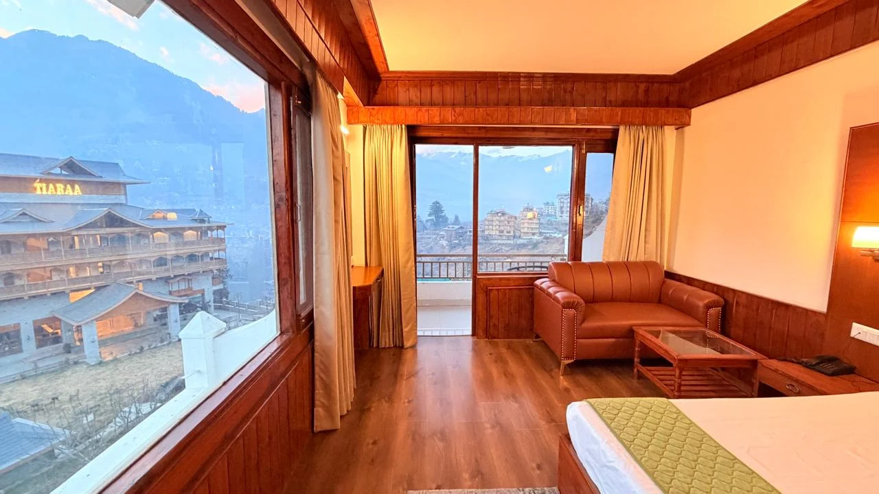 Star Bridge Resort room with balcony view, Srinagar